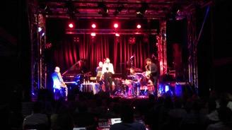 Jazz im Hof 2015, Veranstalter: Magistrat St.Pölten. Rez. Eva Riebler-Übleis